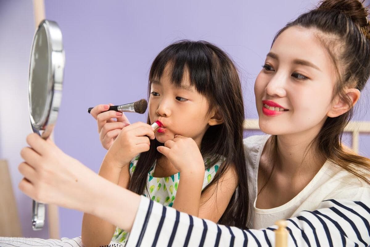 “不要把女儿打扮得太漂亮”，老师的这个忠告，父母要听进去