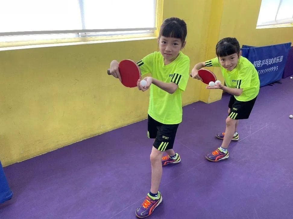 校园体育之星 | 上海市杨泰实验学校胡惟妙、杨惟肖：在“你来我往”中快乐成长