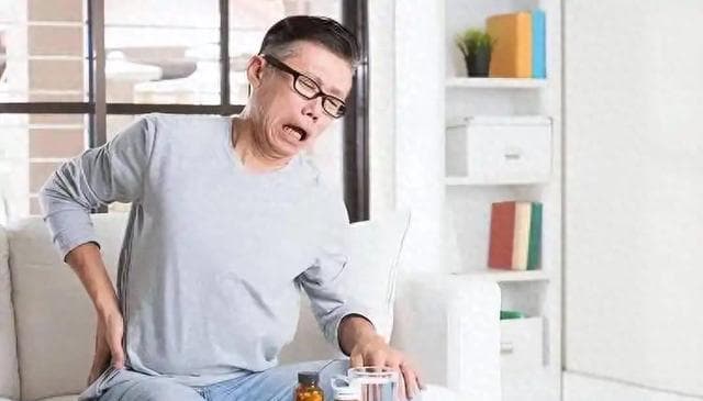 肾脏有没有衰竭，不看痛不痛，若能达到这4个指标，说明肾还健康