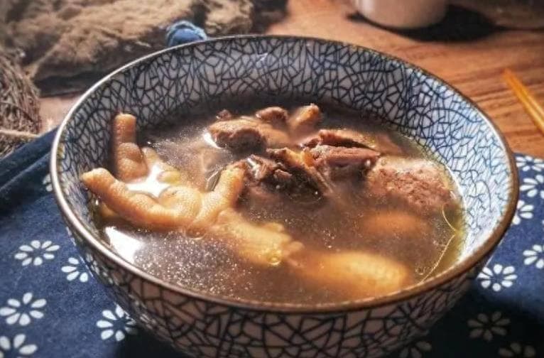 春季易春困没精神，常喝这4碗汤，健脾祛湿，提神醒脑解春乏