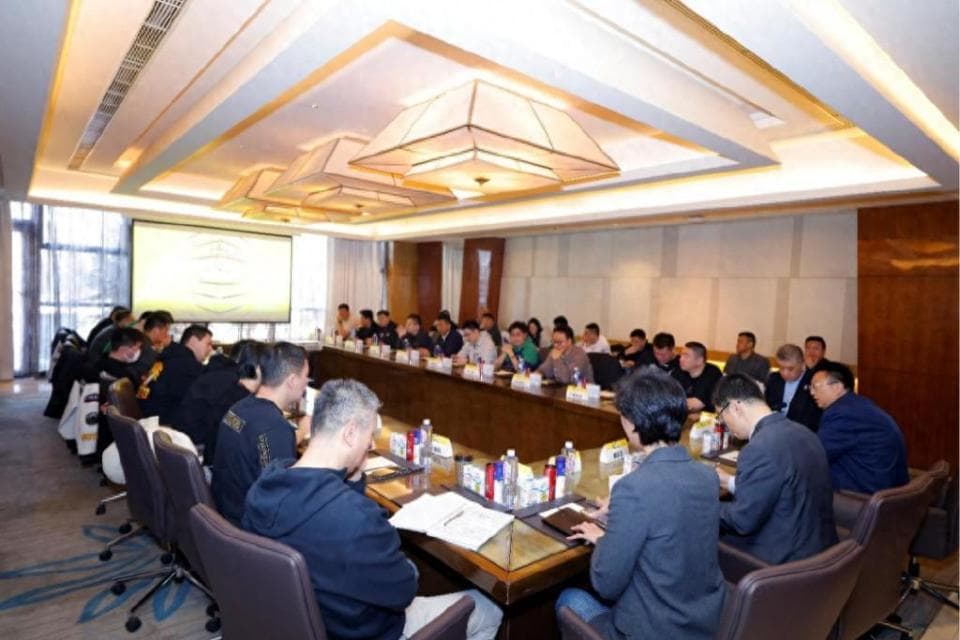 中国篮协释放重要信号！CBA运营模式进行重大改革，两队危机来了