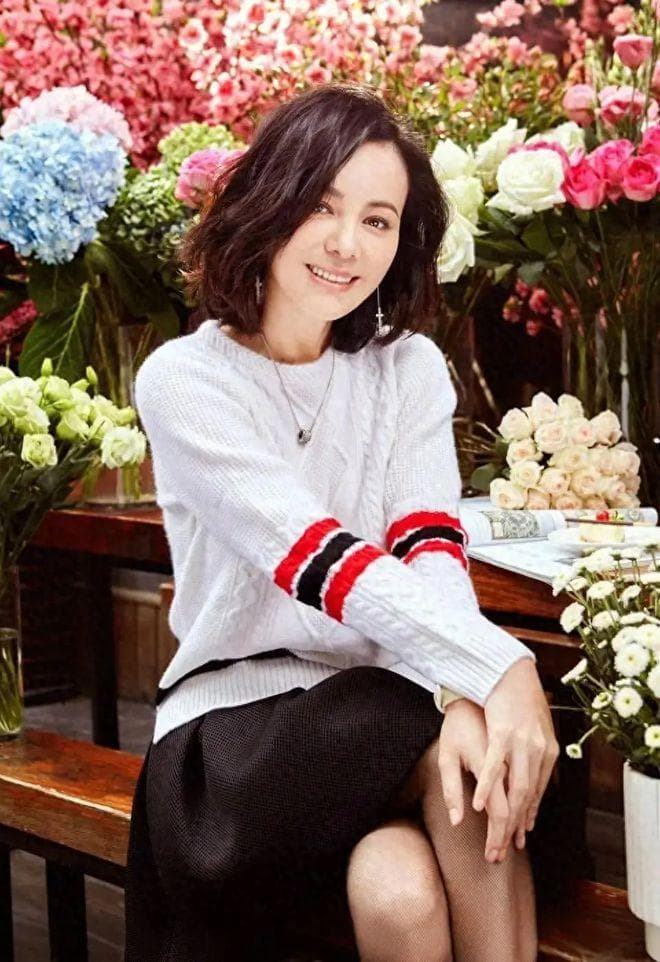 “雪姨”王琳：两婚两离，单身带孩子14年，如今53岁状态绝了