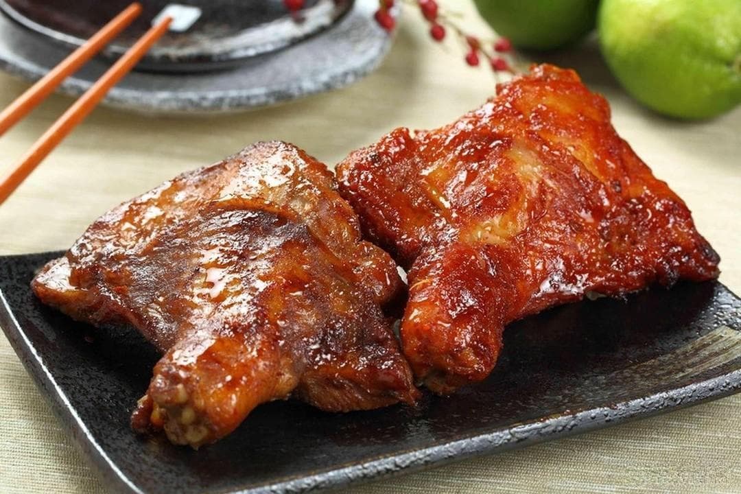 海洋生物的呼吸艺术：吐泡泡现象解析