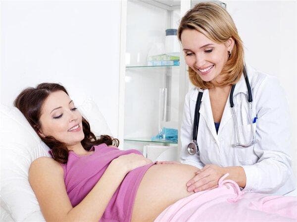 备孕妇女如何补充叶酸预防胎儿神经管畸形