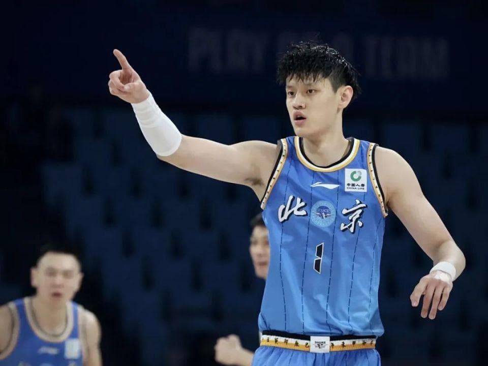 CBA季后赛前夕：北京双雄各有优劣，球迷期待突破