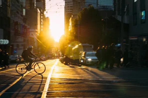 英国电子和电气工程专业有哪些院校比较好？设置了哪些课程？