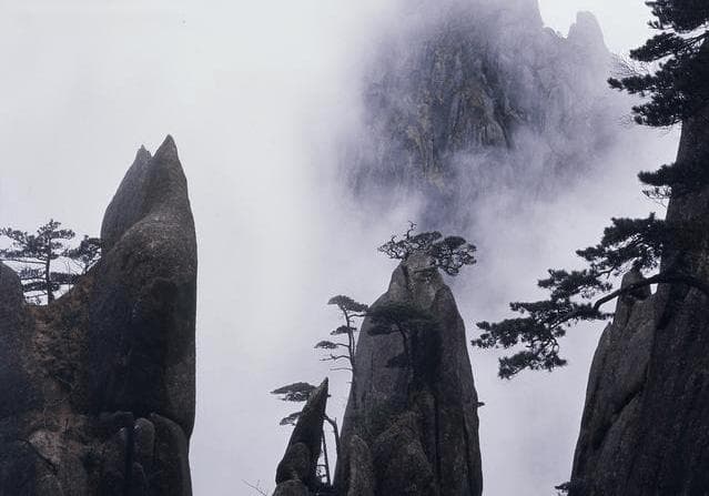 黄山周边绝美景点揭秘：自然与文化的双重瑰宝