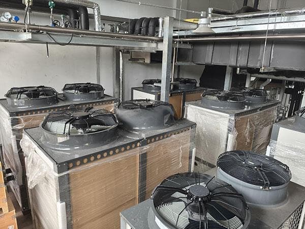 高度自动化高温热泵喷涂浸泡加热智能控制系统