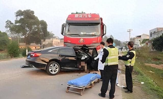 最高院：发生交通事故后，当事人应如何向交警申请查看监控视频？