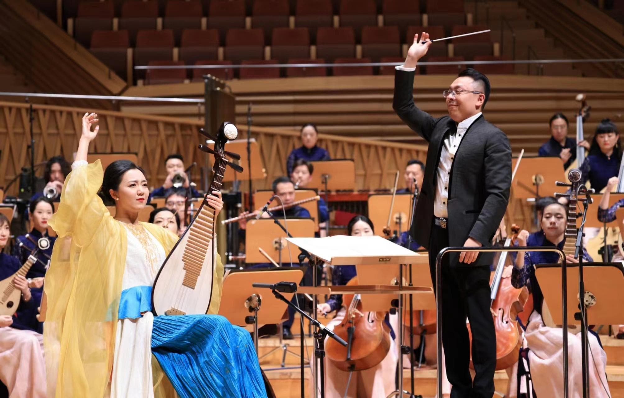 年届八旬仍笔耕不辍，顾冠仁琵琶协奏曲作品音乐会在沪上演，《青春》世界首秀