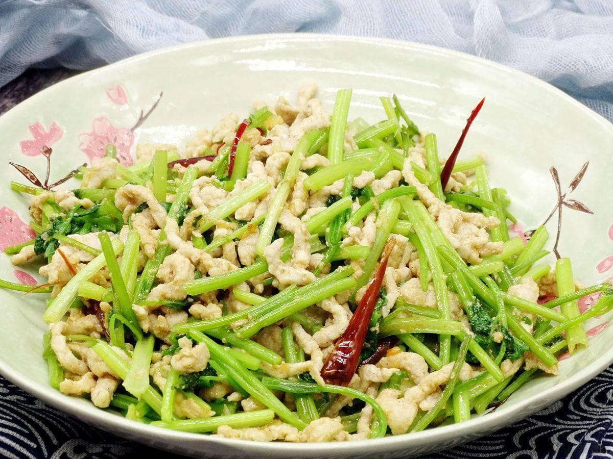 炒肉新方法：告别料酒，用蛋清和水淀粉让肉片滑嫩不腥