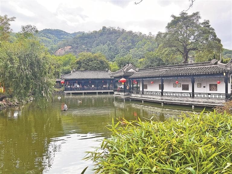 曹边庙会煨香鸡，漫步詹园赏非遗
