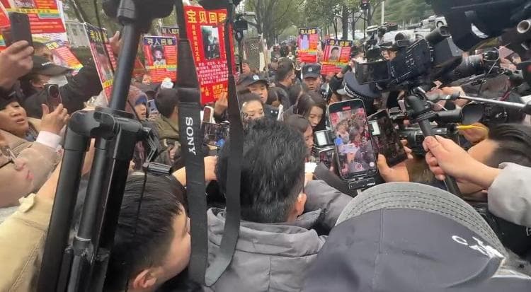 杨妞花追击人贩子1313天的"最后一战"