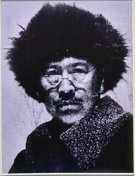 东北大地主戴万龄率全族抗日，父子七人战死，仅剩2名寡妇和幼童