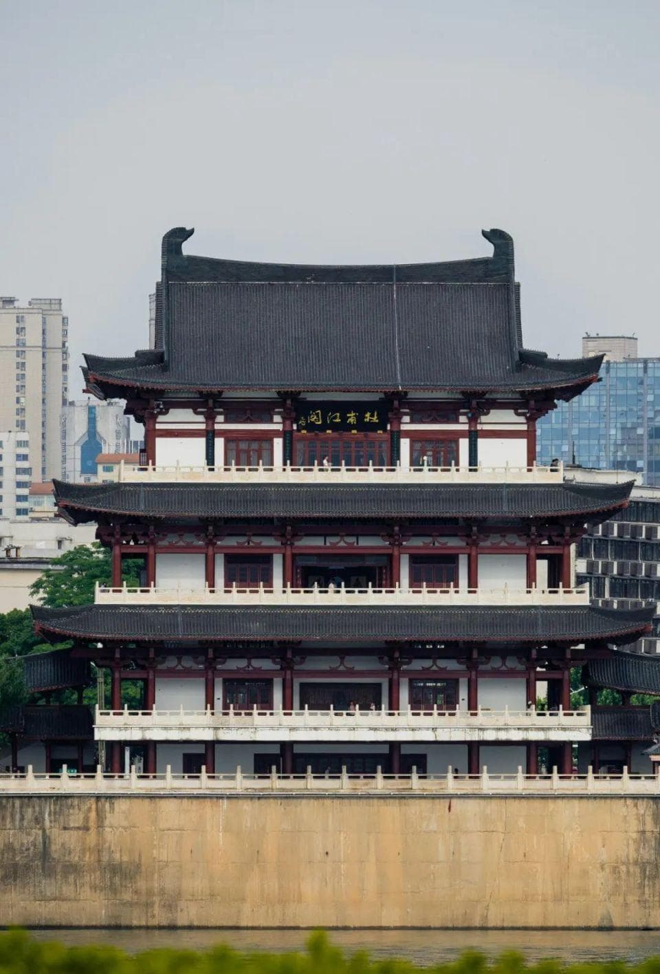 长沙：一座被大火摧毁又涅槃重生的“江南”城市
