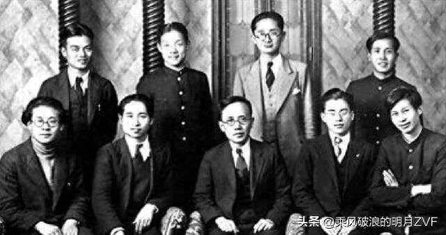 同是文豪，郭沫若和鲁迅的水平到底相差多少？两首七律，高下立判