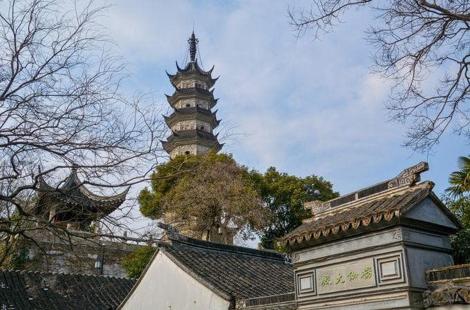 苏州楞伽塔旅游攻略：探寻千年古塔的历史韵味与自然风光