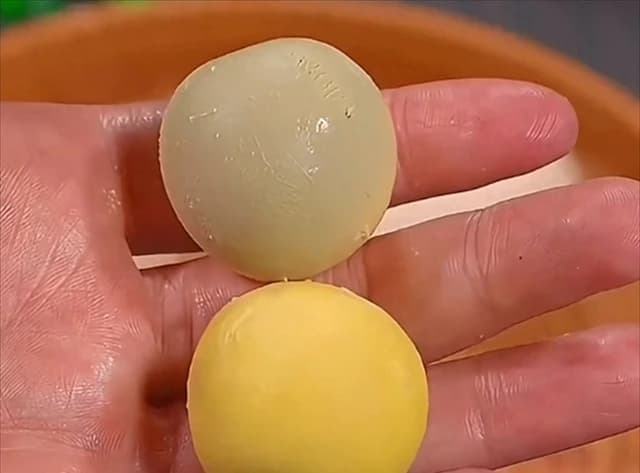 煮好的鸡蛋能放多久？全看你如何存，详解鸡蛋保存实用技巧