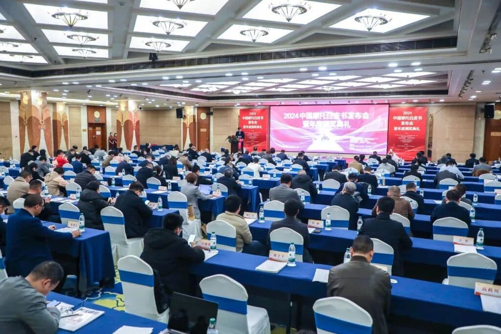 2024年中国摩托车产销量双增长 大排量休闲娱乐车发展势头强劲