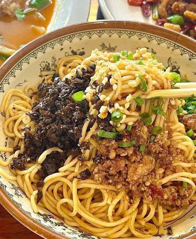 来宜宾一定要吃的九种美食！