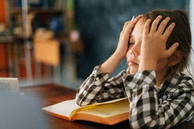 在校期间学生有口水恐惧症怎么帮助学生缓解
