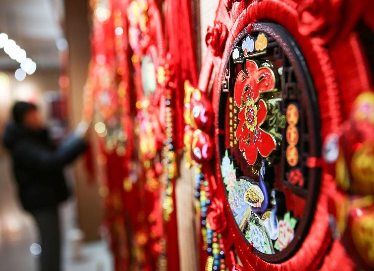 火红中国结俏销春节市场