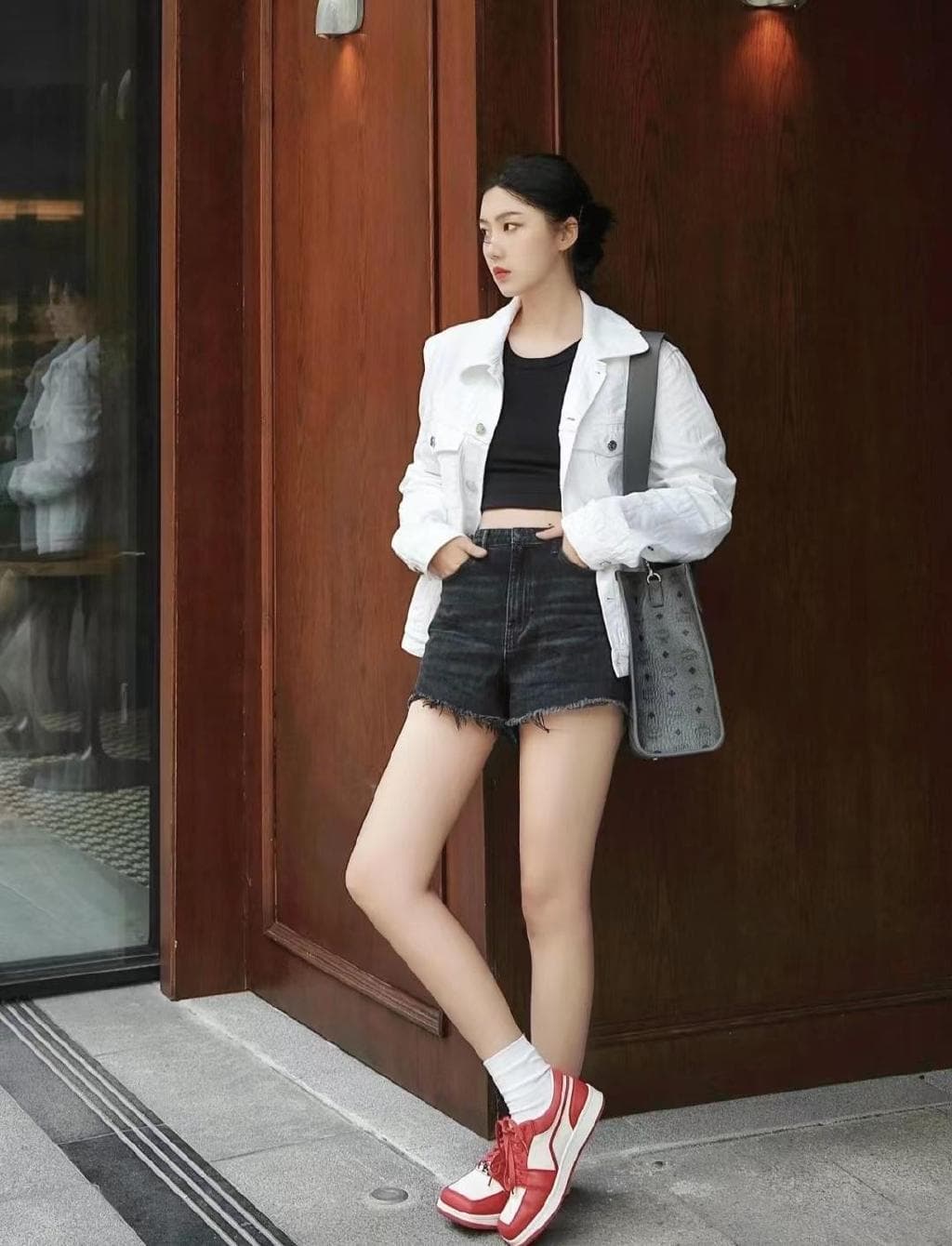 衬衫短裤怎么搭配好看？衬衫短裤穿出满满少女感