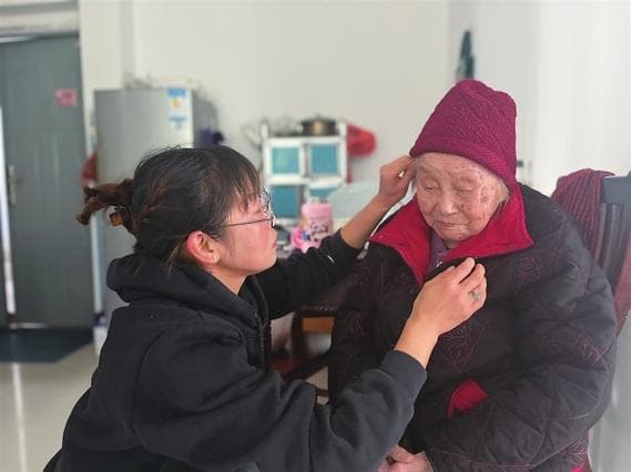 为什么奶奶这么关心我？