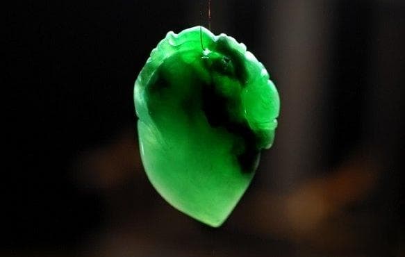 翡翠A货的特点与鉴定     全解析