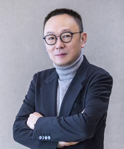 沙晓岚：中国舞台灯光设计与导演领域的领军人物