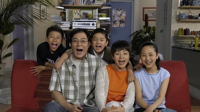 张一山关晓彤演技大比拼：从童星到实力派的成长之路