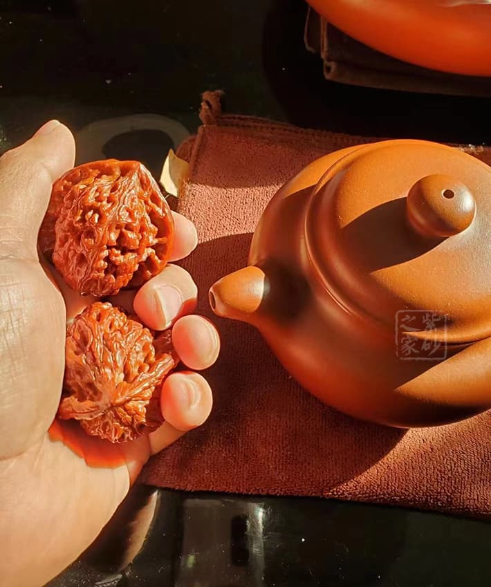 紫砂壶泡茶盖子要揭开吗？