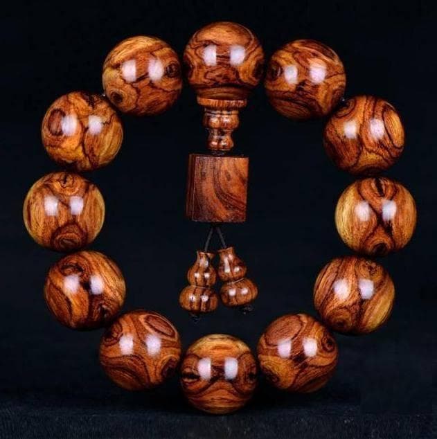木质手串中的8大“硬汉”，硬度非常高，让钢刀都“头疼”