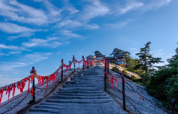 十类爬华山必备物品有哪些 去爬华山需要准备什么
