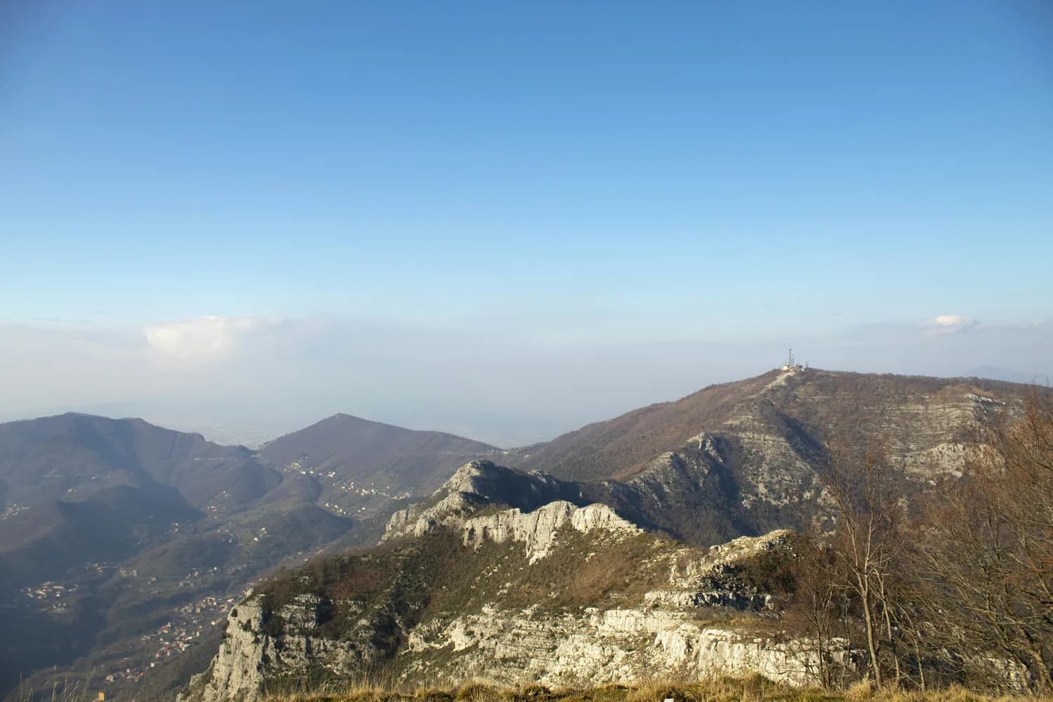 终南山主峰徒步攻略：从翠华山出发的两条经典路线详解
