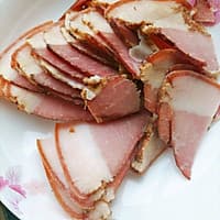 折耳根炒腊肉