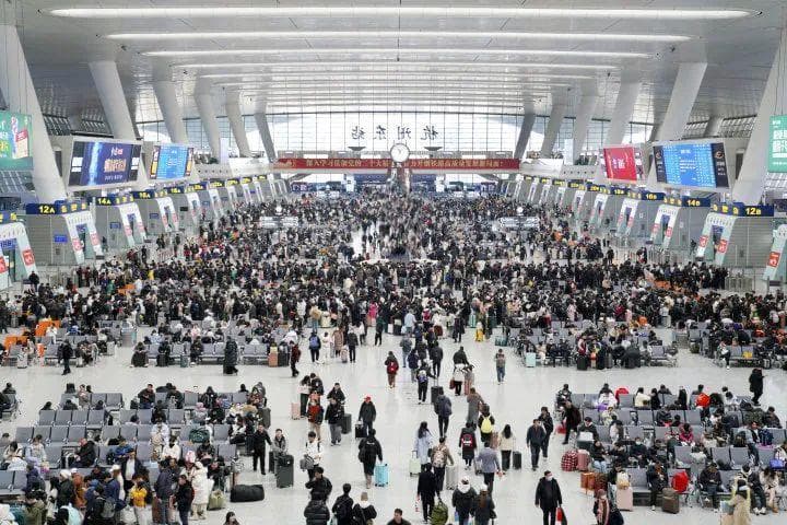 22元从武汉坐到杭州，为何春运火车票比打车还便宜？12306回应