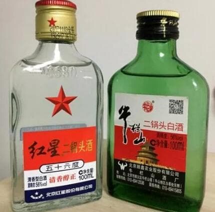 红星二锅头和牛栏山二锅头到底有何不同？哪个更好喝？