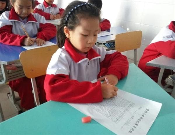 如何让孩子爱上汉字：激发孩子对汉字兴趣的十种方法