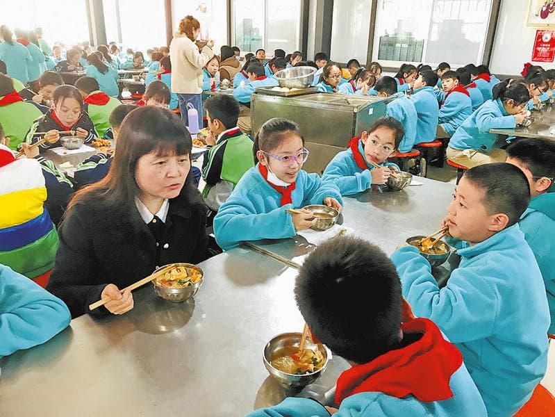 让“校园餐”成为学生的“幸福餐”