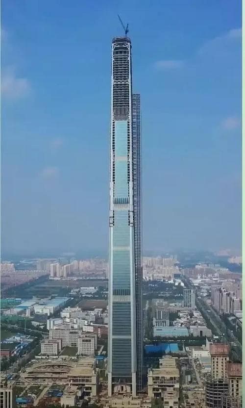 天津第一高楼：597米高银金融117大厦的未完传奇