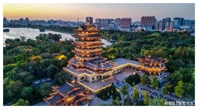 去过山东济南与浙江宁波，同是万亿级城市，说实话，差别有点大