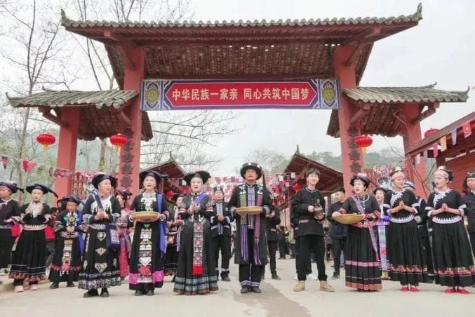 文山州以旅为媒促进各民族交往交流交融
