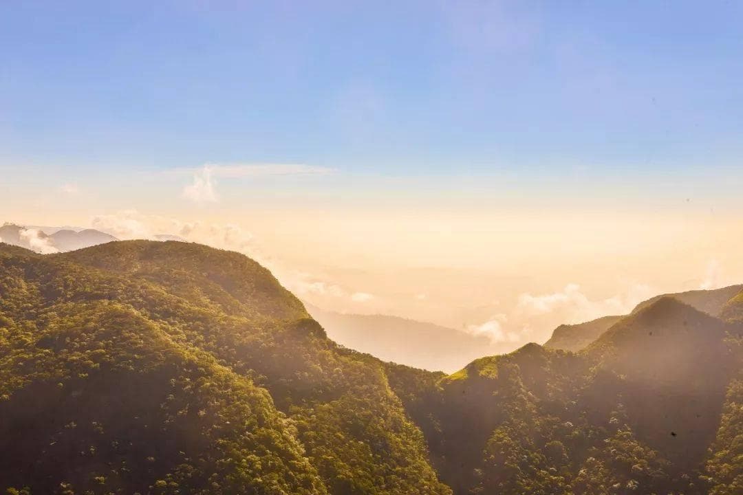 一座名山，一首诗