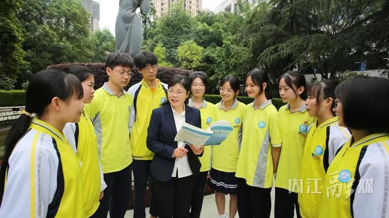 隆昌：“赋能提质”教师队伍  推动教育事业高质量发展