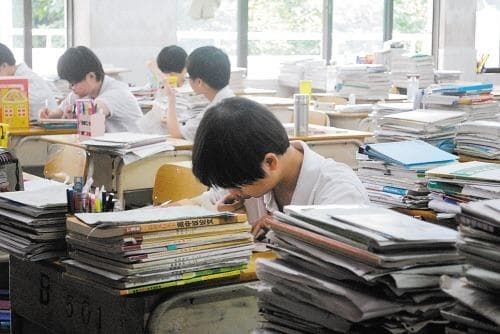 各省推行高中双休制度的背后深意