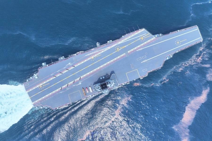 福建舰首次海试成功，三个细节耐人寻味