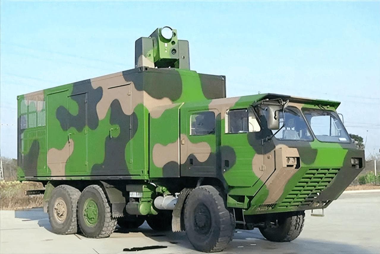 中国LW-30激光防御武器系统：打造未来战场防空新利器