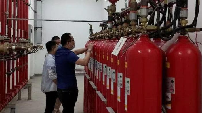 七氟丙烷气体灭火装置压力的检查与调整