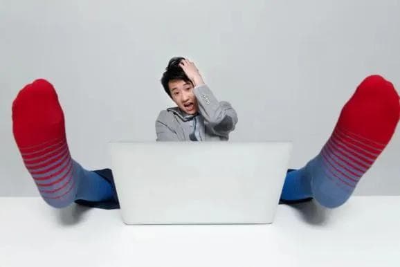 一件小事就情绪爆炸的人，不一定是脾气差，可能是在“自我攻击”